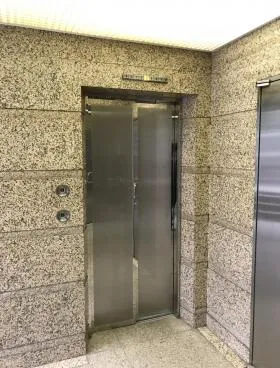 ベルデ青山ビルの外観
