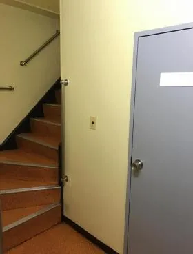 鈴木ビルの外観