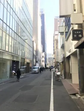 鈴木ビルの外観