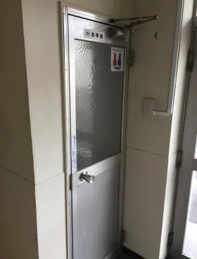 内村京橋ビルの外観