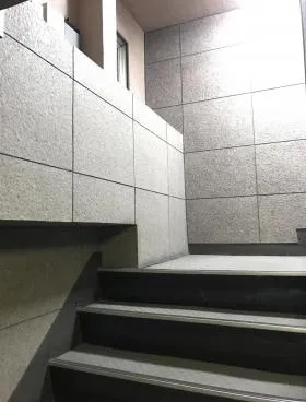 京橋宏陽ビルの外観