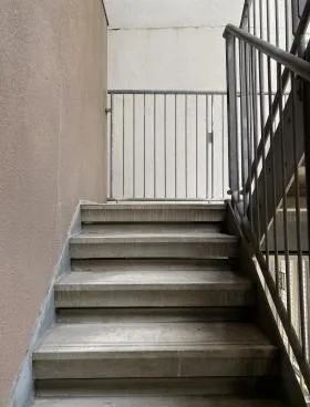 京橋TSビルの外観