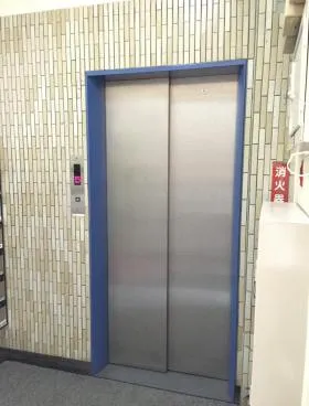 土屋ビルの外観