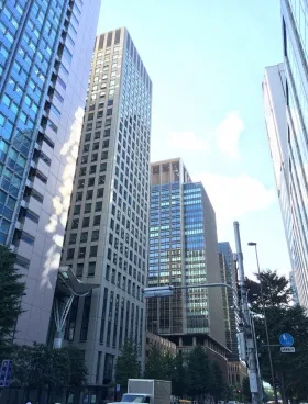 新大手町ビルの外観