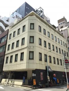 コルマ京橋ビルの外観