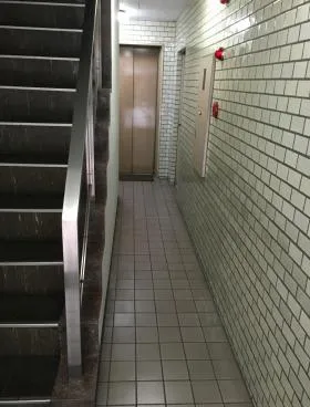 ミカタビルの外観