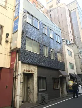 京橋高野ビルの外観