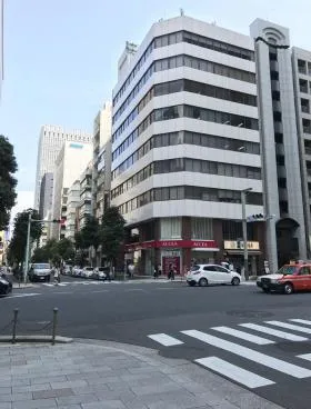 三栄ビルの外観