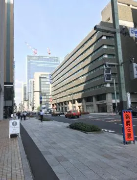 三栄ビルの外観