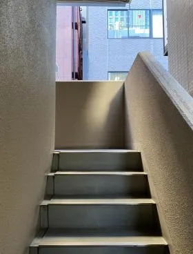 京橋昌平ビルの外観