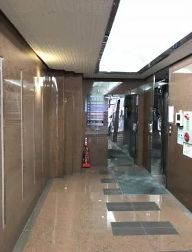 室町CSビルの外観