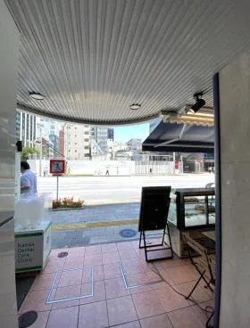 バンセイ室町ビルの外観