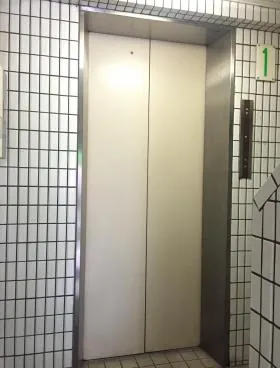 日本橋アサヒビルの外観