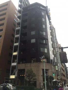 海老屋ビルの外観
