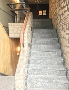 海老屋ビルの外観