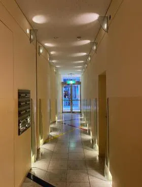 室一ビルの外観