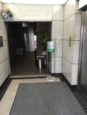 カルフール神田ビルの外観