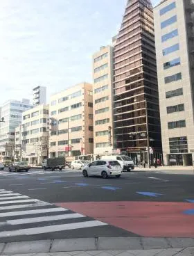 カルフール神田ビルの外観