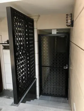 マレ本石ビルの外観