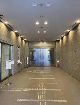 三友常盤橋ビルの外観