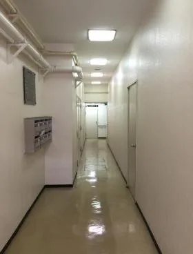日銀前田所ビルの外観