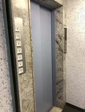 日東ビルの外観