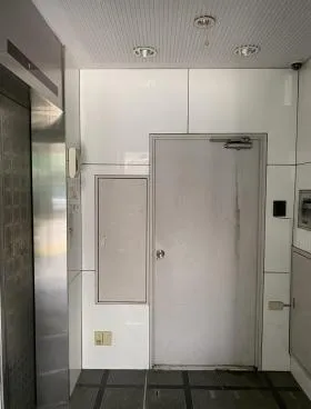 日東本石町ビルの外観