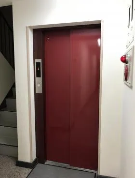 安部ビルの外観