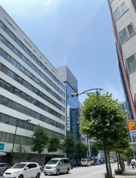 日本橋滄浪閣ビルの外観