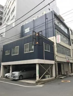 スサトビルの外観
