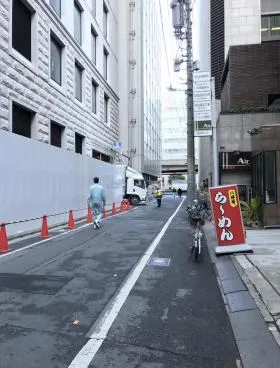 金原ビルの外観