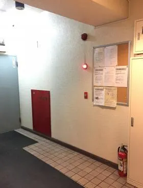 安部徳ビルの外観