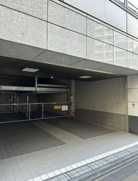 友泉淡路町ビルの外観