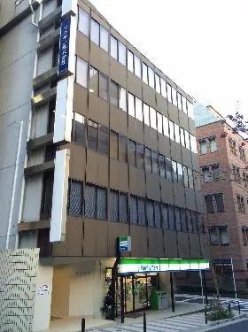 菅山ビルの外観