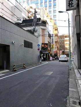 新商日本橋ビルの外観