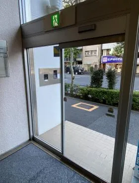 東京堂錦町ビルの外観