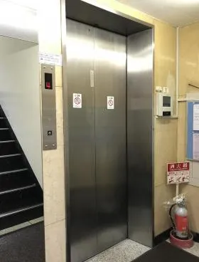 セントラルビルの外観