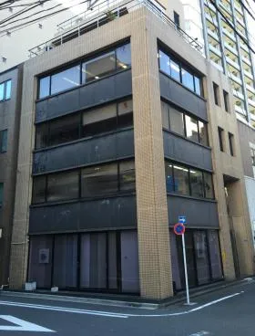 GINZA上野ビルの外観
