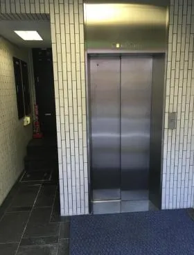 GINZA上野ビルの外観