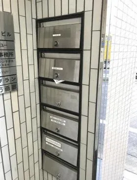 GINZA上野ビルの外観