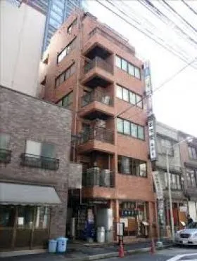 第1銀長ビルの外観