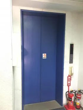 銀座120ビルの外観