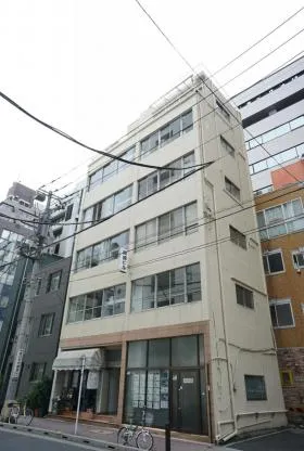 岡崎ビルの外観