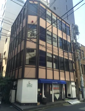 ガーデンスクエア銀座(旧オーキッド銀座ビルの外観