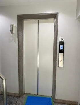 八木ビルの外観
