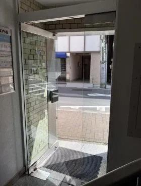 八木ビルの外観