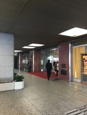 TOCビルの外観