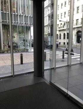 銀座YOMIKOビルの外観