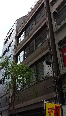 川京ビルの外観