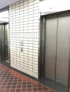 明治安田生命八重洲ビルの外観